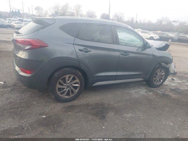 KM8J3CA41JU744291 Hyundai TUCSON SEL