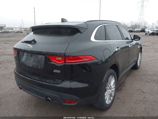 2017 JAGUAR F-PACE SADCK2BV2HA064644 Photo 3