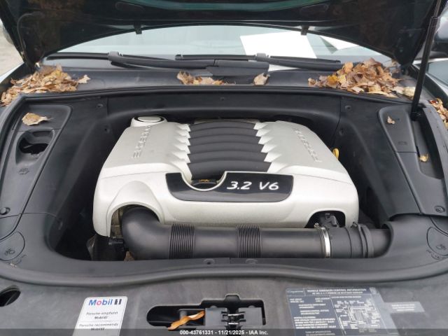 2005 PORSCHE CAYENNE WP1AA29P75LA24359 Photo 9