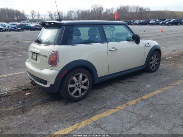 2007 MINI COOPER S WMWMF73577TL92996 Photo 3