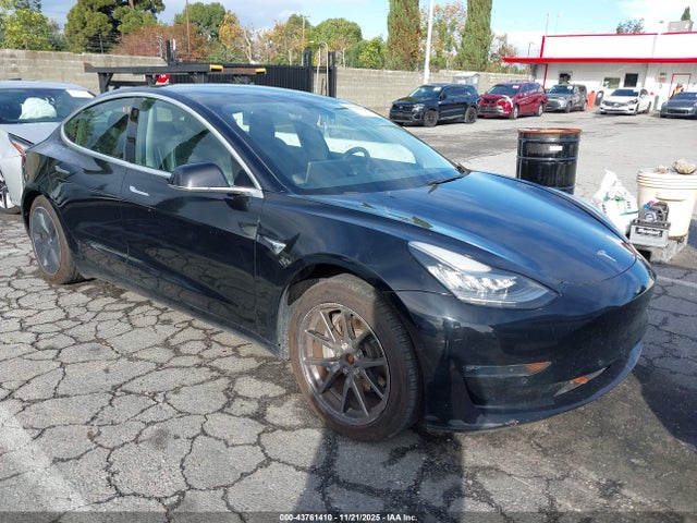 2020 TESLA MODEL 3 5YJ3E1EBXLF746220 Photo 0