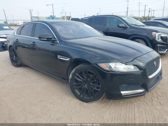 2019 JAGUAR XF SAJBJ4FX9KCY78983 Photo 0