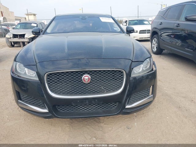 SAJBJ4FX9KCY78983 Jaguar Xf 25t Premium