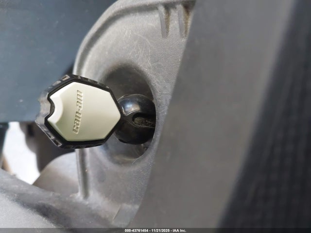 Can-Am Ryker 2023 3JB2FEG47PJ000506 Image 11