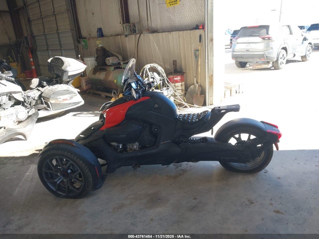 Can-Am Ryker 2023 3JB2FEG47PJ000506 Image 13