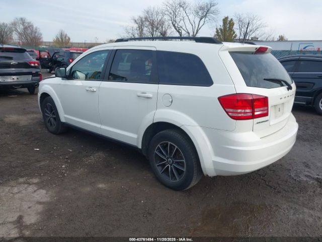 2018 DODGE JOURNEY 3C4PDCAB2JT490501 Photo 2