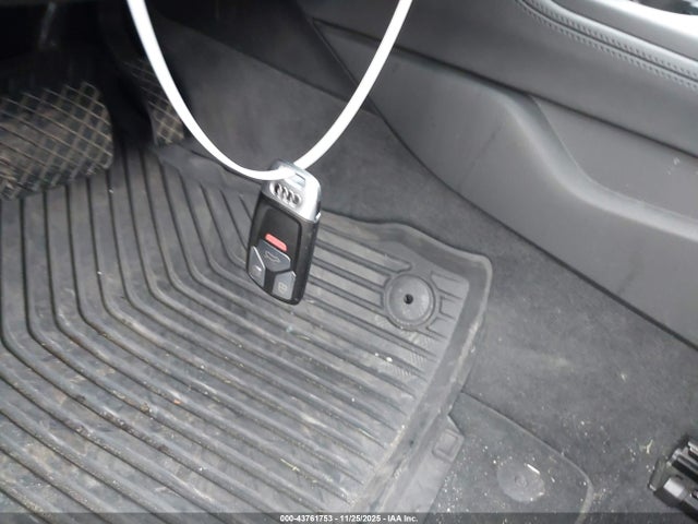 2019 AUDI A4 WAUENAF47KN001141 Photo 10