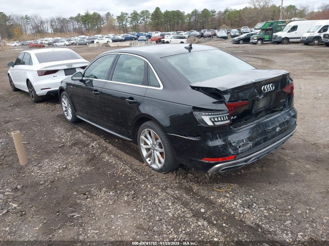 2019 AUDI A4 WAUENAF47KN001141 Photo 2