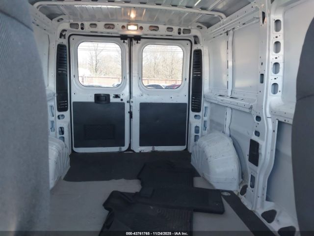 2022 RAM PROMASTER 2500 3C6LRVVG2NE102895 Photo 7