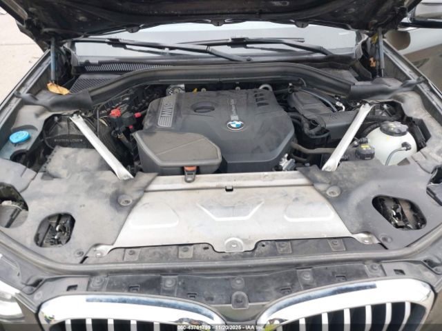 2018 BMW X3 5UXTR9C5XJLC76265 Photo 9