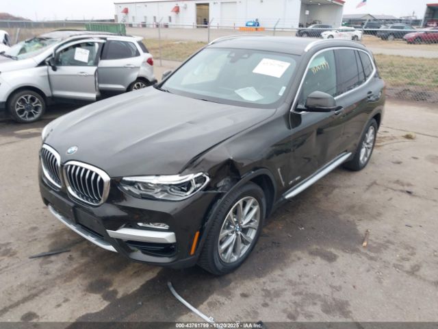 2018 BMW X3 5UXTR9C5XJLC76265 Photo 1