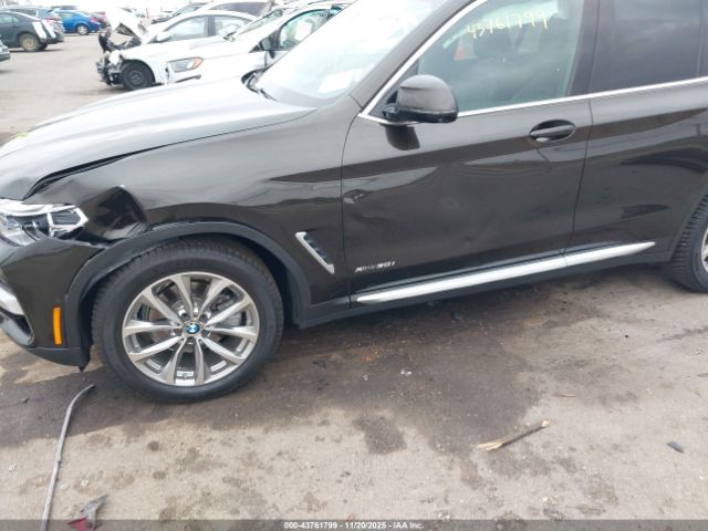 2018 BMW X3 5UXTR9C5XJLC76265 Photo 5