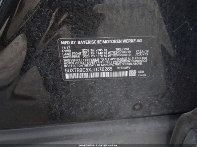 2018 BMW X3 5UXTR9C5XJLC76265 Photo 8