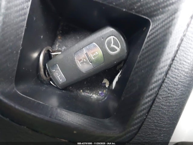 3MZBM1L72EM119195 Mazda Mazda3 I Touring