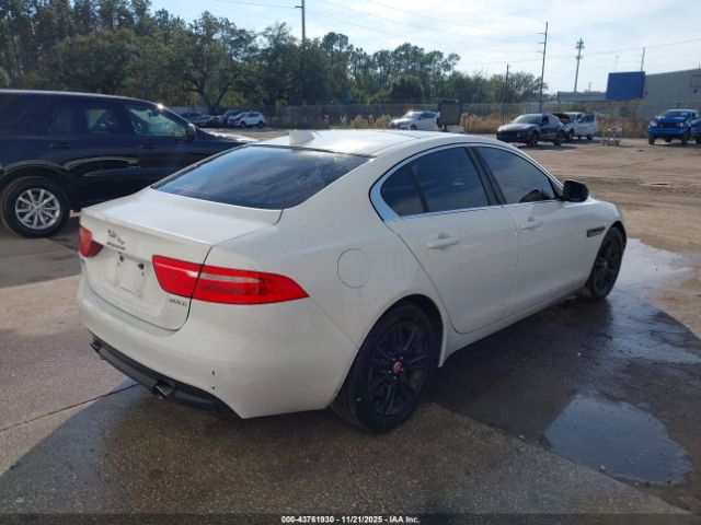 2019 JAGUAR XE SAJAD4FX7KCP47313 Photo 3