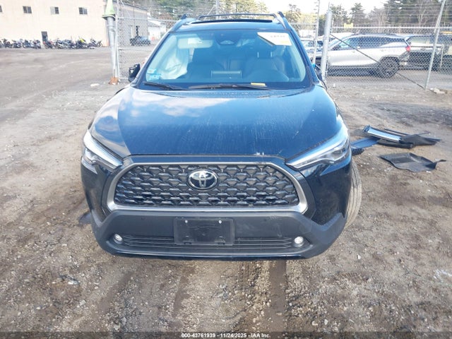 Toyota Corolla Cross Xle 2024 7MUDAABG7RV106511 Image 13