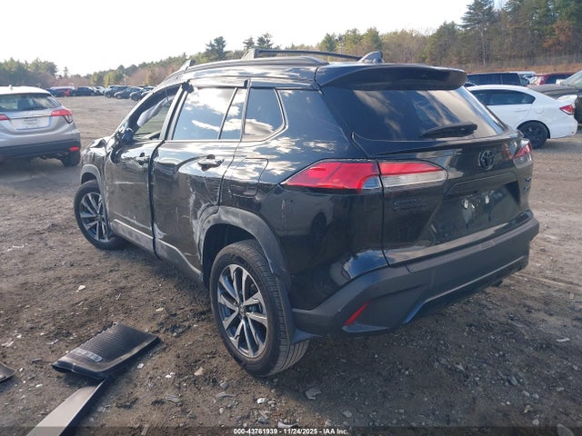 Toyota Corolla Cross Xle 2024 7MUDAABG7RV106511 Image 3
