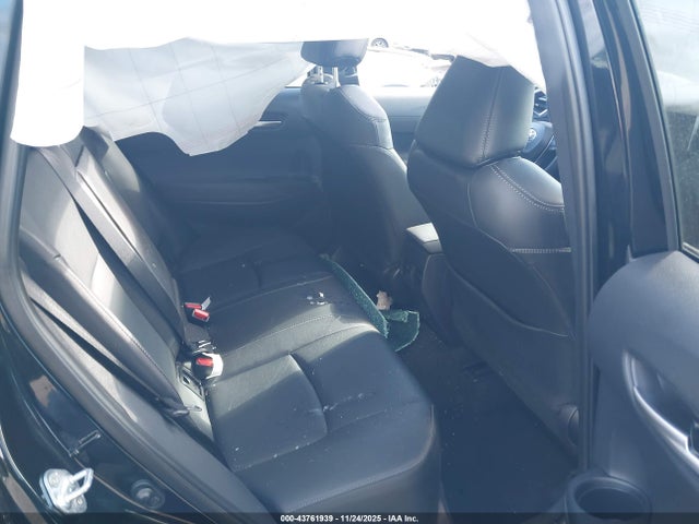 Toyota Corolla Cross Xle 2024 7MUDAABG7RV106511 Image 8