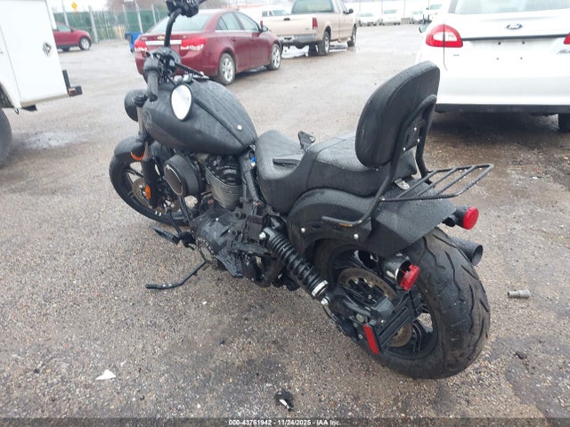 2022 INDIAN MOTORCYCLE CO. CHIEF 56KDMABH2N3000127 Photo 2