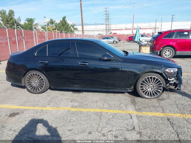 W1KAF4GBXRR165053 Mercedes-Benz C 300