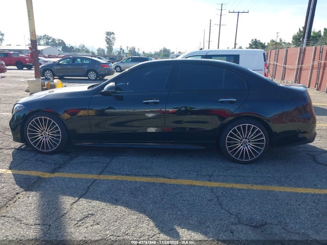 W1KAF4GBXRR165053 Mercedes-Benz C 300