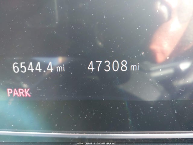 W1KAF4GBXRR165053 Mercedes-Benz C 300