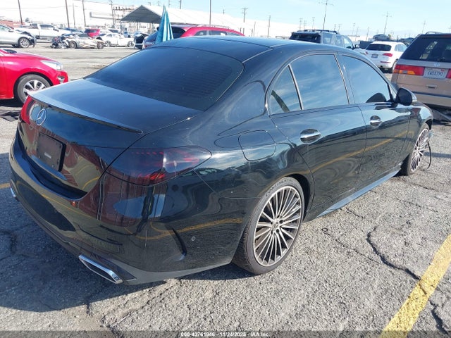 W1KAF4GBXRR165053 Mercedes-Benz C 300