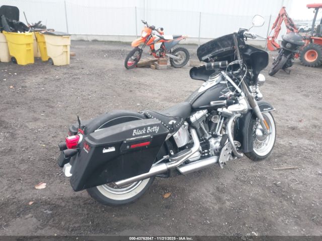 2011 HARLEY-DAVIDSON FLSTC 1HD1BW515BB019703 Photo 3