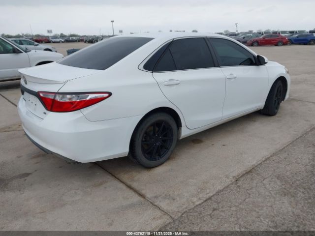 2015 TOYOTA CAMRY 4T1BF1FK1FU077186 Photo 3