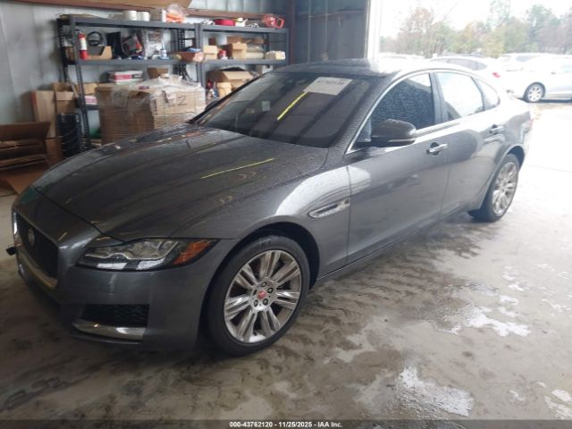 2017 JAGUAR XF SAJBD4BV4HCY35673 Photo 1