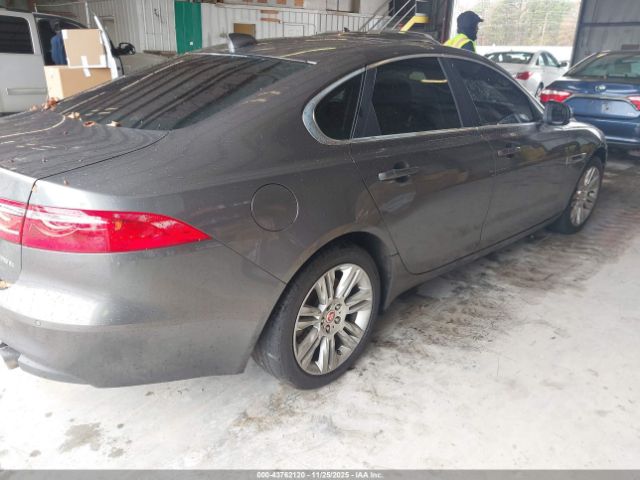 2017 JAGUAR XF SAJBD4BV4HCY35673 Photo 3