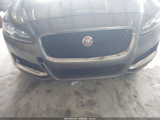 2017 JAGUAR XF SAJBD4BV4HCY35673 Photo 5