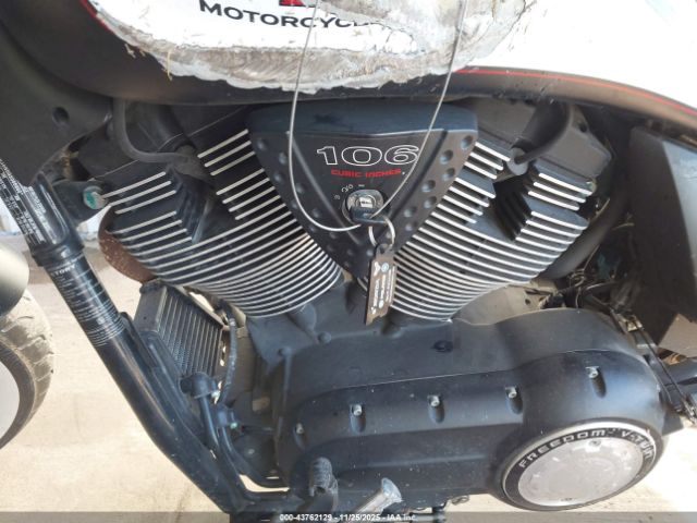 2016 VICTORY MOTORCYCLES HIGH-BALL 5VPWB36N5G3055692 Photo 8
