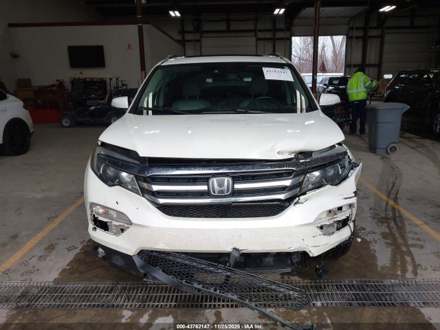 Auction sale of the 2016 Honda Pilot Touring, vin: 5FNYF6H93GB026417, lot number: 43762147