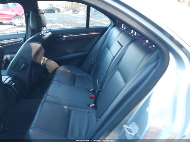 2010 MERCEDES-BENZ C 300 WDDGF8BB7AR105065 Photo 7