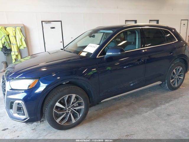 2022 AUDI Q5 WA1GAAFY0N2027185 Photo 1