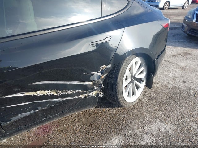 2021 TESLA MODEL 3 5YJ3E1EB5MF047451 Photo 5