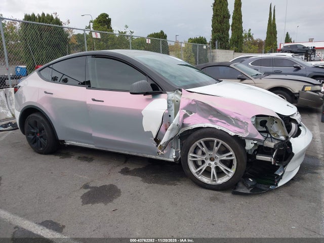7SAYGDEE8PA083358 Tesla Model Y Awd/long Range Dual Motor All-wheel Drive