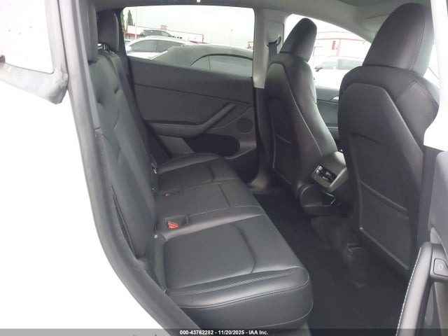 2023 TESLA MODEL Y 7SAYGDEE8PA083358 Photo 7