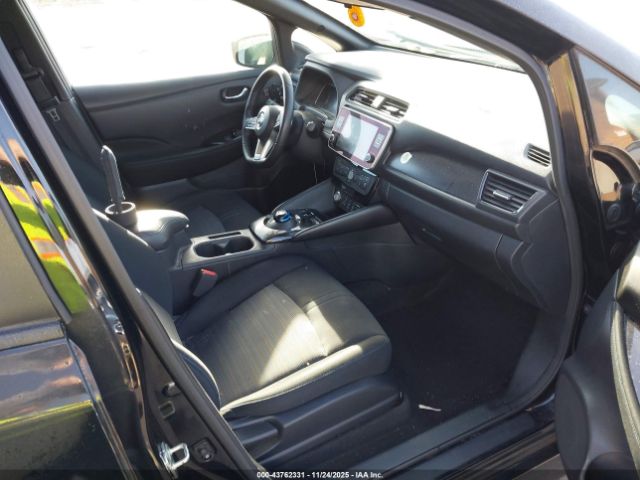 2022 NISSAN LEAF 1N4AZ1CV5NC552189 Photo 4