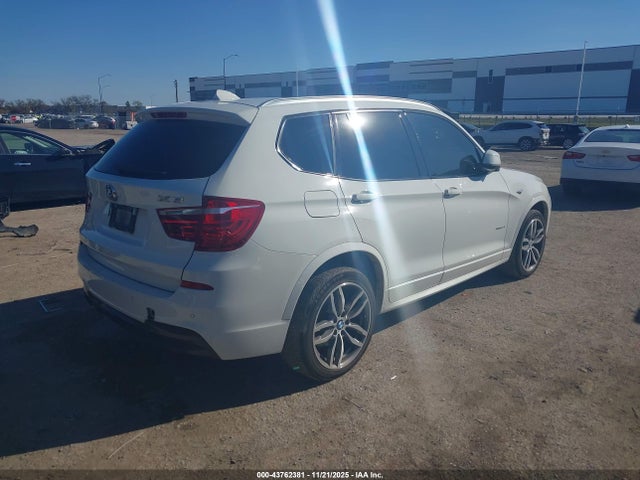 2015 BMW X3 5UXWX9C56F0D51863 Photo 3