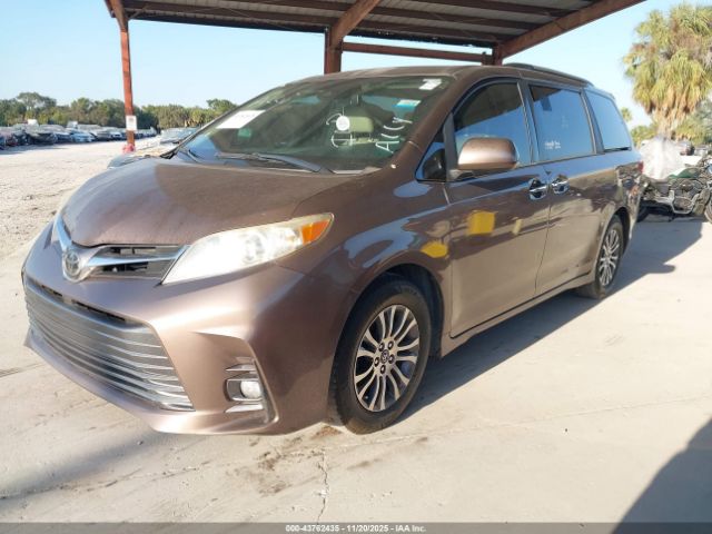 2018 TOYOTA SIENNA 5TDYZ3DCXJS960357 Photo 1