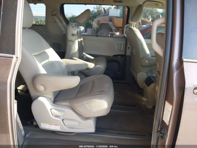 2018 TOYOTA SIENNA 5TDYZ3DCXJS960357 Photo 7