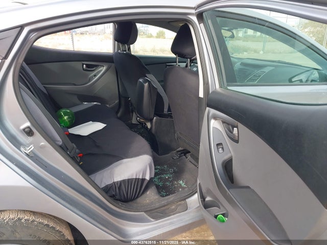 5NPDH4AE0FH627871 Hyundai ELANTRA SE
