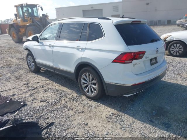 2018 VOLKSWAGEN TIGUAN 3VV3B7AX5JM134787 Photo 2