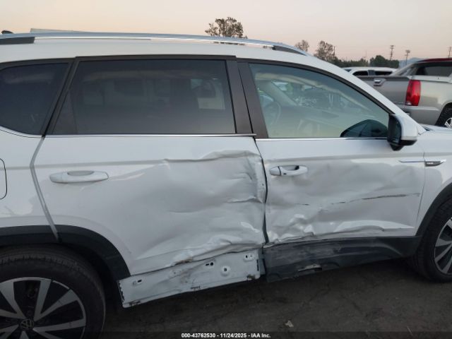 2022 VOLKSWAGEN TAOS 3VVSX7B21NM032649 Photo 5