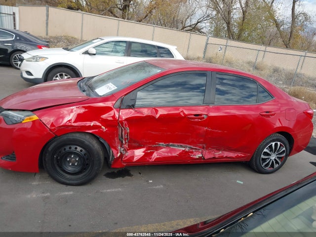 43762545 :رقم المزاد ، 2T1BURHE7JC073245 vin ، 2018 Toyota Corolla Le مزاد بيع