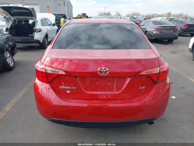 Toyota COROLLA LE 2018 2T1BURHE7JC073245 Image 16