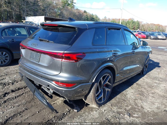 2025 AUDI SQ6 E-TRON WA125BGF8SA070028 Photo 3