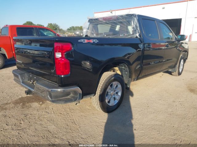 2025 CHEVROLET SILVERADO 1500 1GCUKDED0SZ120054 Photo 3